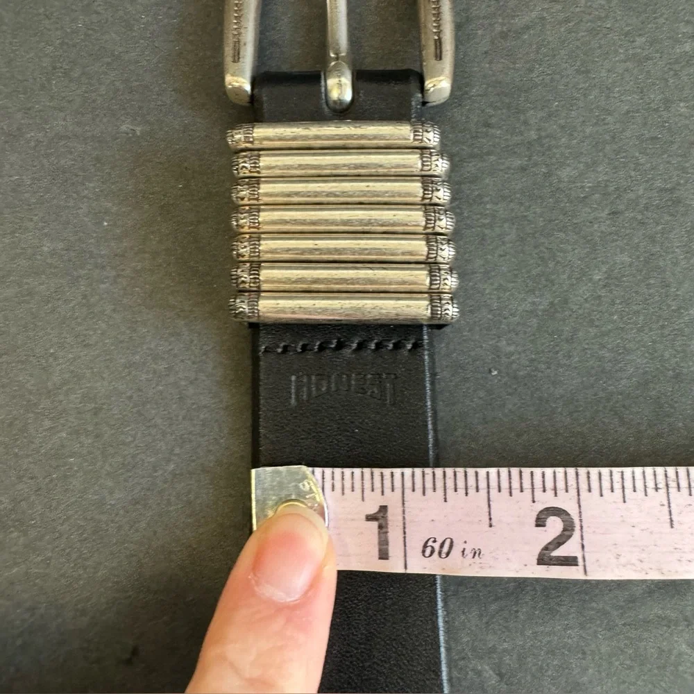 Honest Black Leather Belt Silver Tone Buckle‎ Hardware Brighton Unisex Small 28